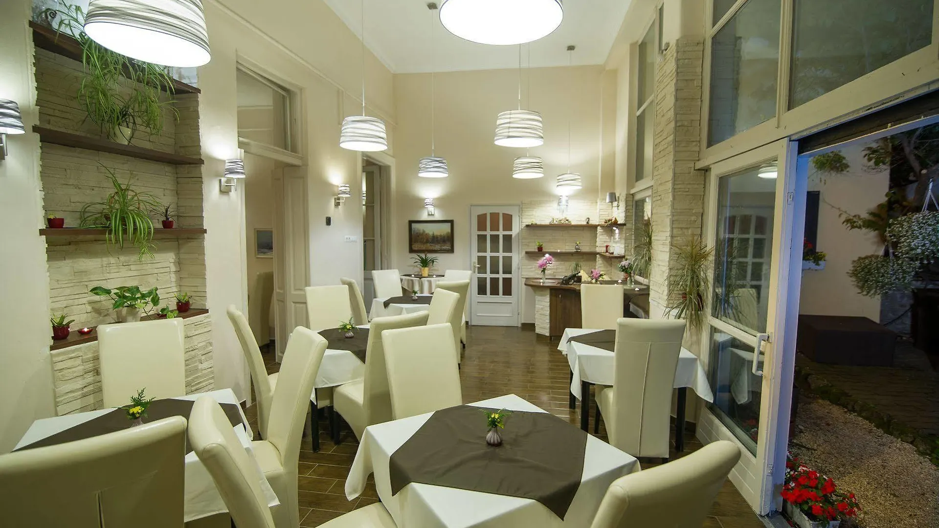 ***  Hotel Romantik Eger Hungary