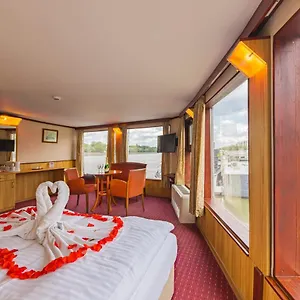 *** Botel Fortuna Boat Hongarije