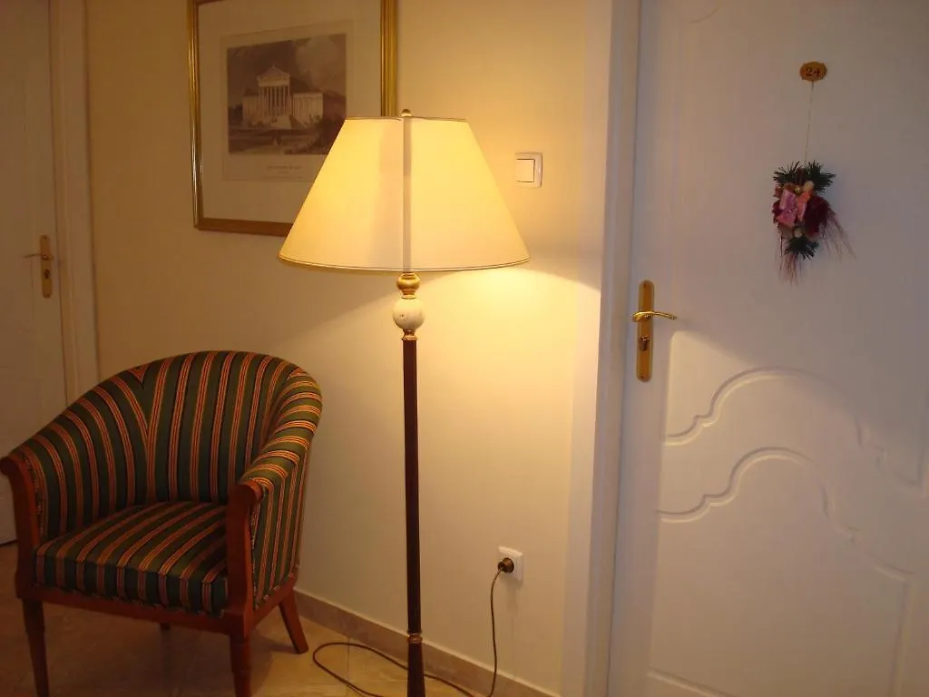 Hotel Romantik Eger