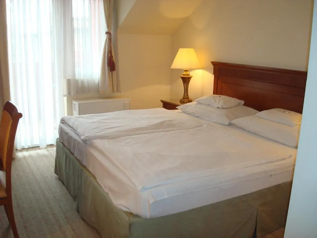 Hotel Romantik Eger 3*,