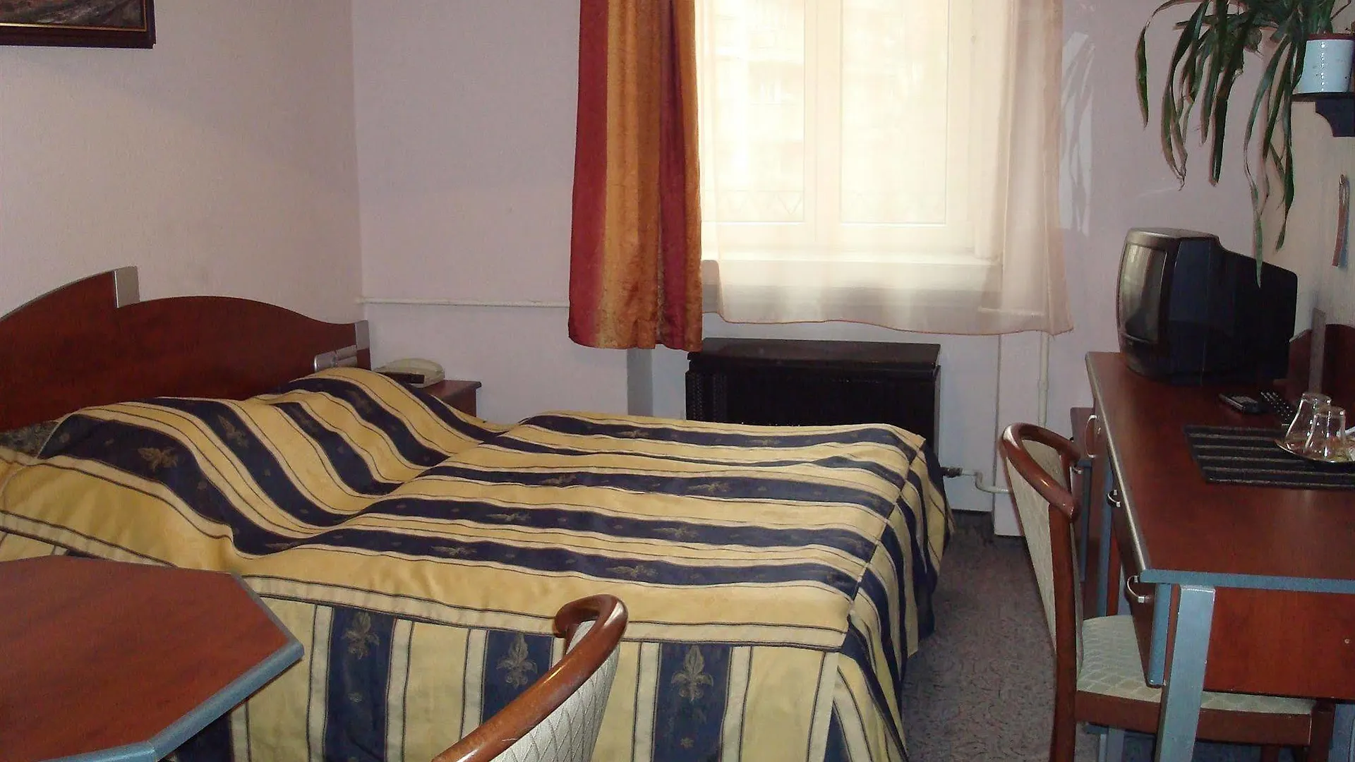 Hotel Romantik Eger